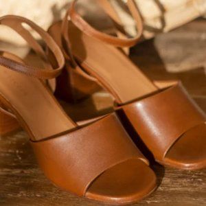 Rivecour N0 889 Sandals in Cognac in Size 38